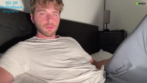 Snapshot of hot8pack01 chatting on 09.16.25 Edward aka Wolf online show from 09.16.25