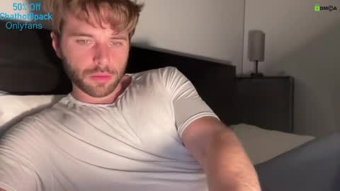 Snapshot of hot8pack01 chatting on 10.16.25 Edward aka Wolf online show from 10.16.25