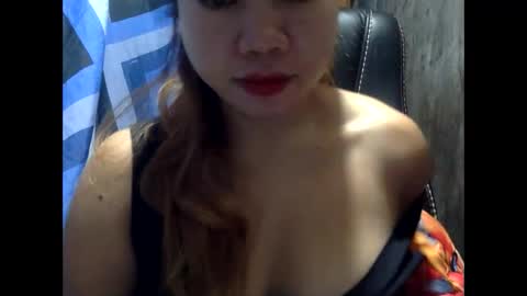 Snapshot of hot_april214 chatting on 10.27.25 hot_april214 online show from 10.27.25
