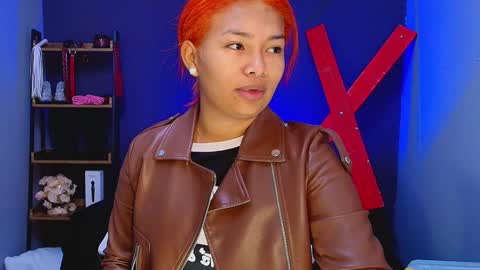 Snapshot of hot_chocolate_4u chatting on 02.08.25 hot chocolate 4u online show from 02.08.25