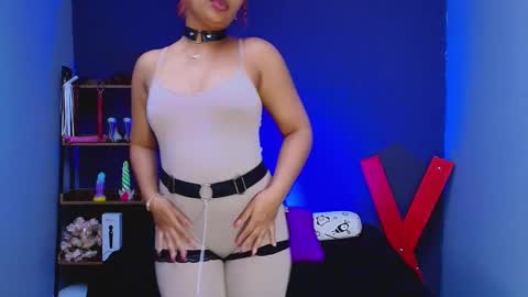 Snapshot of hot_chocolate_4u chatting on 02.10.25 hot chocolate 4u online show from 02.10.25