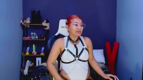 Snapshot of hot_chocolate_4u chatting on 03.07.25 hot chocolate 4u online show from 03.07.25