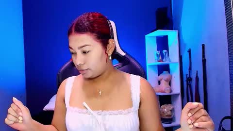 Snapshot of hot_chocolate_4u chatting on 09.20.25 hot chocolate 4u online show from 09.20.25