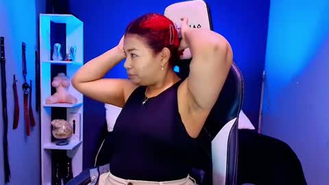 Snapshot of hot_chocolate_4u chatting on 09.24.25 hot chocolate 4u online show from 09.24.25