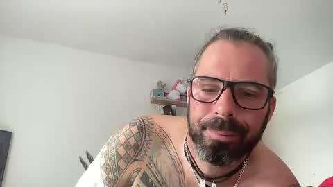 Snapshot of hot_sex83 chatting on 01.06.25 letmedoo2 online show from 01.06.25