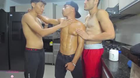 Snapshot of hot_sexmature chatting on 09.27.25 Vanesa Oliver and Andrew online show from 09.27.25