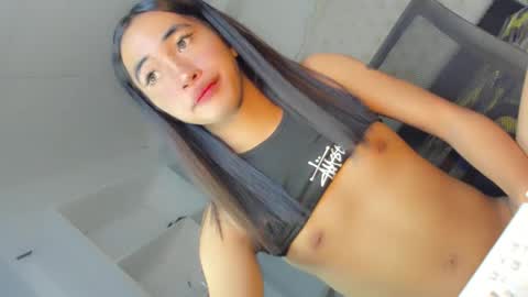 Snapshot of hotfalling_angel1 chatting on 02.15.25 Angel online show from 02.15.25