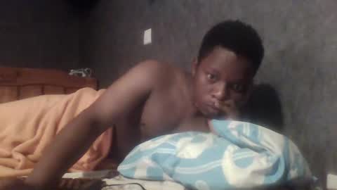 Snapshot of hotguyy001 chatting on 02.22.25 hotguyy001 online show from 02.22.25