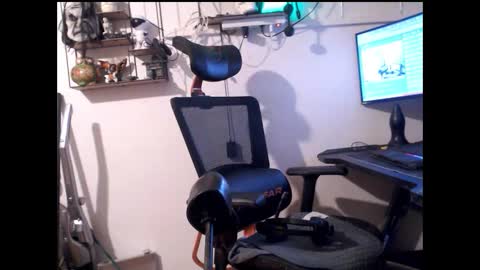 Snapshot of hotkinkytat chatting on 12.14.24 hotkinkytat online show from 12.14.24