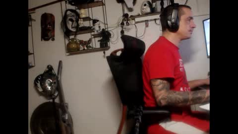 Snapshot of hotkinkytat chatting on 02.16.25 hotkinkytat online show from 02.16.25