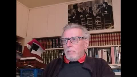 Snapshot of hotlux_54 chatting on 10.18.25 hotlux_54 online show from 10.18.25