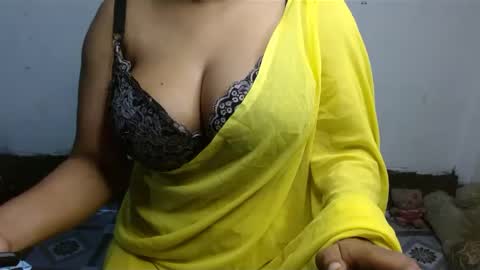 Snapshot of hotmuskan21 chatting on 01.22.25 Muskan online show from 01.22.25