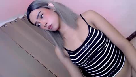 HOT BEATRICE online show from 10.14.25