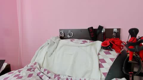 Snapshot of hotsweetangel4u chatting on 12.30.24 Monica online show from 12.30.24