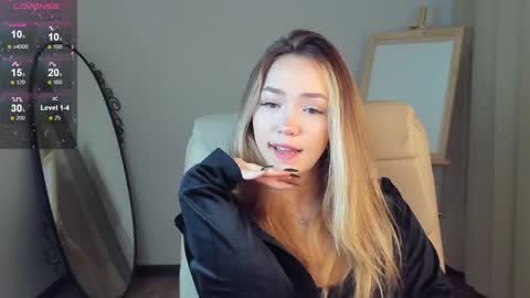 Snapshot of hottease_pvt chatting on 01.17.25 hello Im Eva online show from 01.17.25