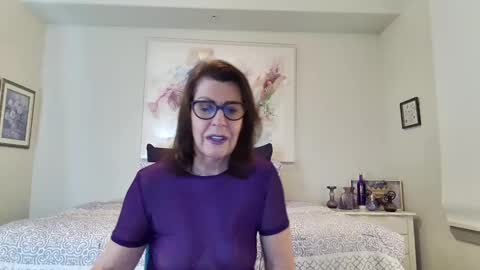 Snapshot of hottxgilf chatting on 01.10.25 Maggie online show from 01.10.25