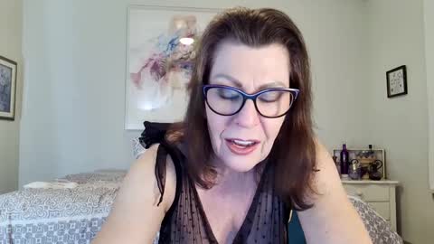 Snapshot of hottxgilf chatting on 02.21.25 Maggie online show from 02.21.25