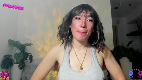 Snapshot of hottycrishinaxx chatting on 01.27.25 crishinahotty online show from 01.27.25