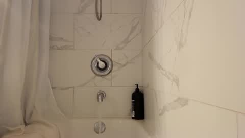 Snapshot of houdicky2 chatting on 09.27.25 houdicky2 online show from 09.27.25