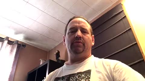 Snapshot of hpoker chatting on 02.17.25 hpoker online show from 02.17.25