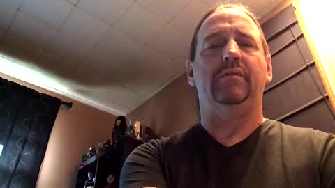 Snapshot of hpoker chatting on 10.15.25 hpoker online show from 10.15.25