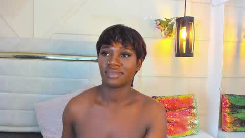 Snapshot of huddah_cam chatting on 02.22.25 huddah online show from 02.22.25