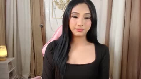 Snapshot of hugeasiancockandrea chatting on 09.14.25 drea  online show from 09.14.25