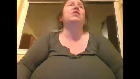 Snapshot of hugeboobs4fun chatting on 10.30.25 Natalie Fiore online show from 10.30.25