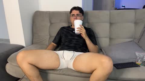 Snapshot of hun_damer chatting on 09.11.25 hun_damer online show from 09.11.25