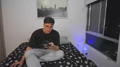 Snapshot of hun_damer chatting on 09.19.25 hun_damer online show from 09.19.25