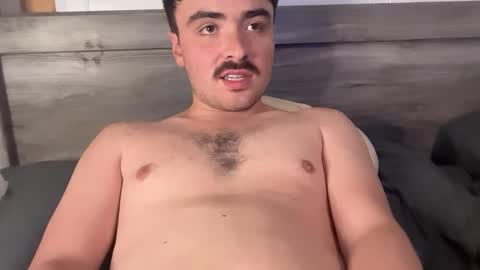 Snapshot of hunterbentleyy chatting on 09.12.25 Hunter online show from 09.12.25