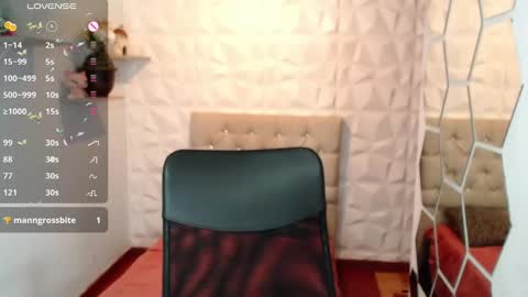 Snapshot of hurremcan_ chatting on 01.09.25 Hurrem online show from 01.09.25