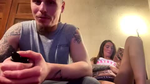 Snapshot of husbandandwife2011 chatting on 02.10.25 husbandandwife2011 online show from 02.10.25