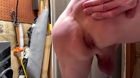 Snapshot of huskey300 chatting on 12.10.24 huskey300 online show from 12.10.24