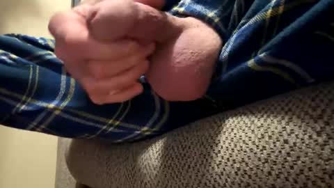 Snapshot of huskey300 chatting on 11.01.25 huskey300 online show from 11.01.25