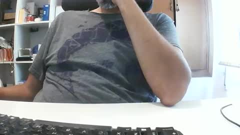 Snapshot of hyperpau chatting on 09.10.25 Hyperpau online show from 09.10.25