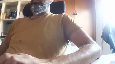 Snapshot of hyperpau chatting on 09.16.25 Hyperpau online show from 09.16.25