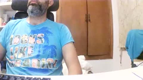 Snapshot of hyperpau chatting on 09.19.25 Hyperpau online show from 09.19.25