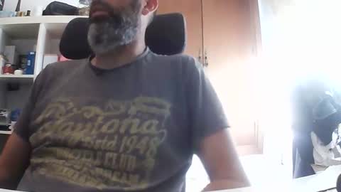 Snapshot of hyperpau chatting on 09.23.25 Hyperpau online show from 09.23.25