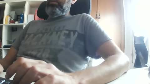 Snapshot of hyperpau chatting on 10.14.25 Hyperpau online show from 10.14.25