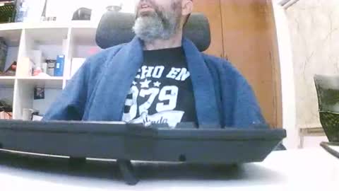 Snapshot of hyperpau chatting on 11.05.25 Hyperpau online show from 11.05.25