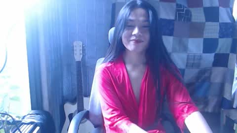 Snapshot of i_am_asian90 chatting on 12.19.24 Kim online show from 12.19.24