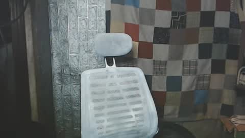 Snapshot of i_am_asian90 chatting on 12.27.24 Kim online show from 12.27.24