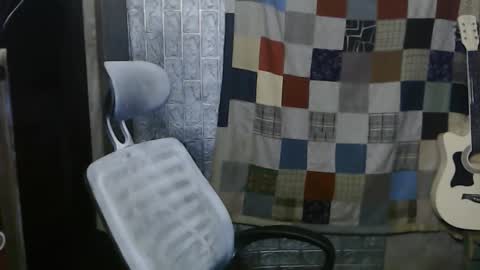 Snapshot of i_am_asian90 chatting on 01.01.25 Kim online show from 01.01.25