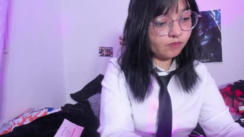 Snapshot of iam_zoechan chatting on 12.02.24 Zoe 3 online show from 12.02.24