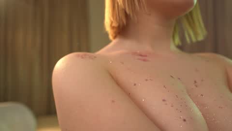 Snapshot of iamclaire_ chatting on 12.13.24 Claire online show from 12.13.24