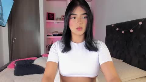 Snapshot of iamjulietaa chatting on 12.16.24    online show from 12.16.24