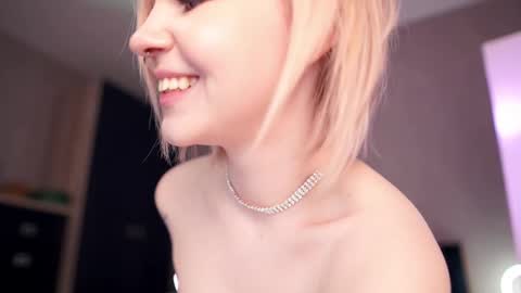 Snapshot of iamninamint chatting on 02.15.25 Nina  online show from 02.15.25