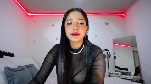 Snapshot of iamroxanne chatting on 02.17.25 Camila online show from 02.17.25