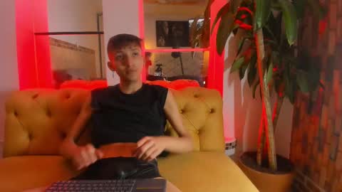 Snapshot of iamthiagox chatting on 01.07.25 Thiago online show from 01.07.25